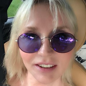 Meet your Posher, Kitt